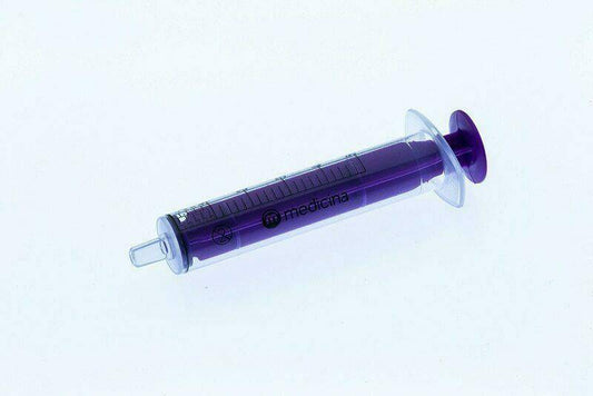 Jeringa estéril tipo medicamento oral de 5 ml